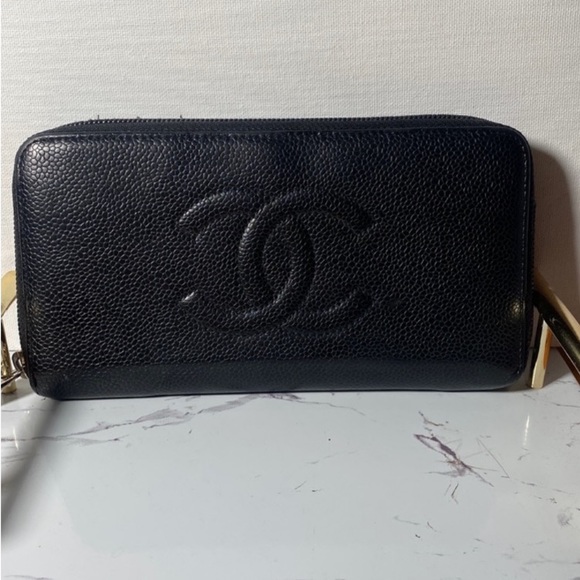 CHANEL Handbags - SOLDAuthentic CHANEL Zippy Wallet